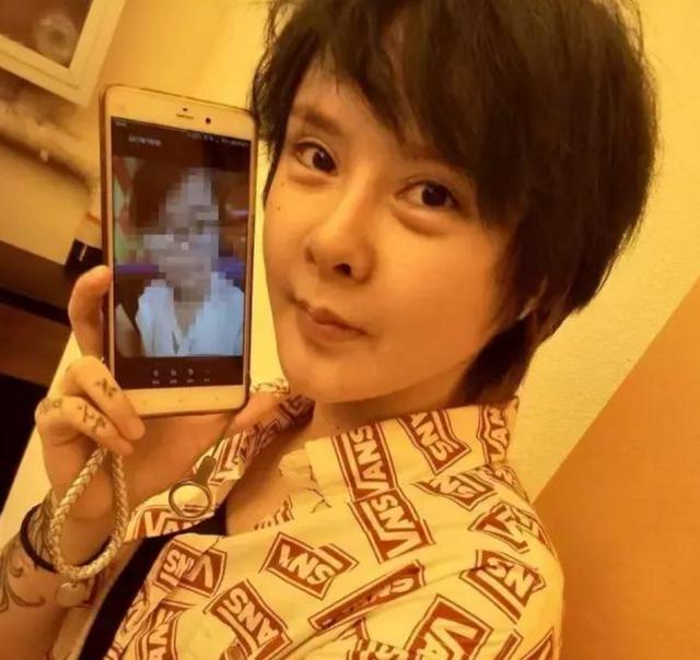 ‘ayx官网’向群众反映强烈的问题亮剑_时事政治_中公教育网(图1) 爱游戏(ayx)中国官方网站