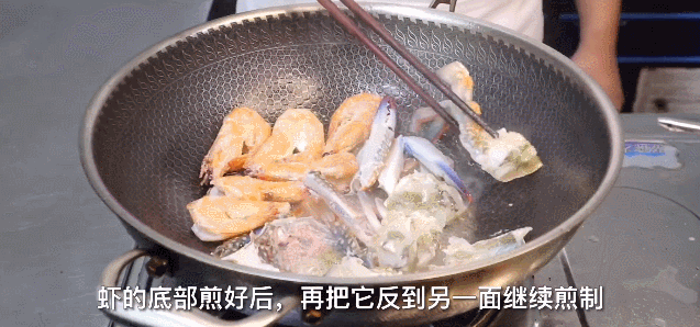 鲁哈尼回击外界有关“疫情应对迟缓”批评,同时告诫政治对手:不要发动“政治战”|爱游戏(ayx)中国官方网站(图1) ayx官网