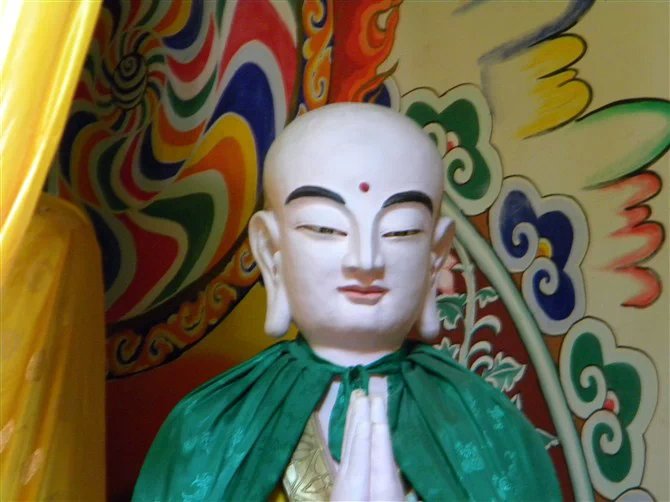 收藏!初中英语书面表达所有体裁模板大全_ayx官网(图1) ayx官方网站