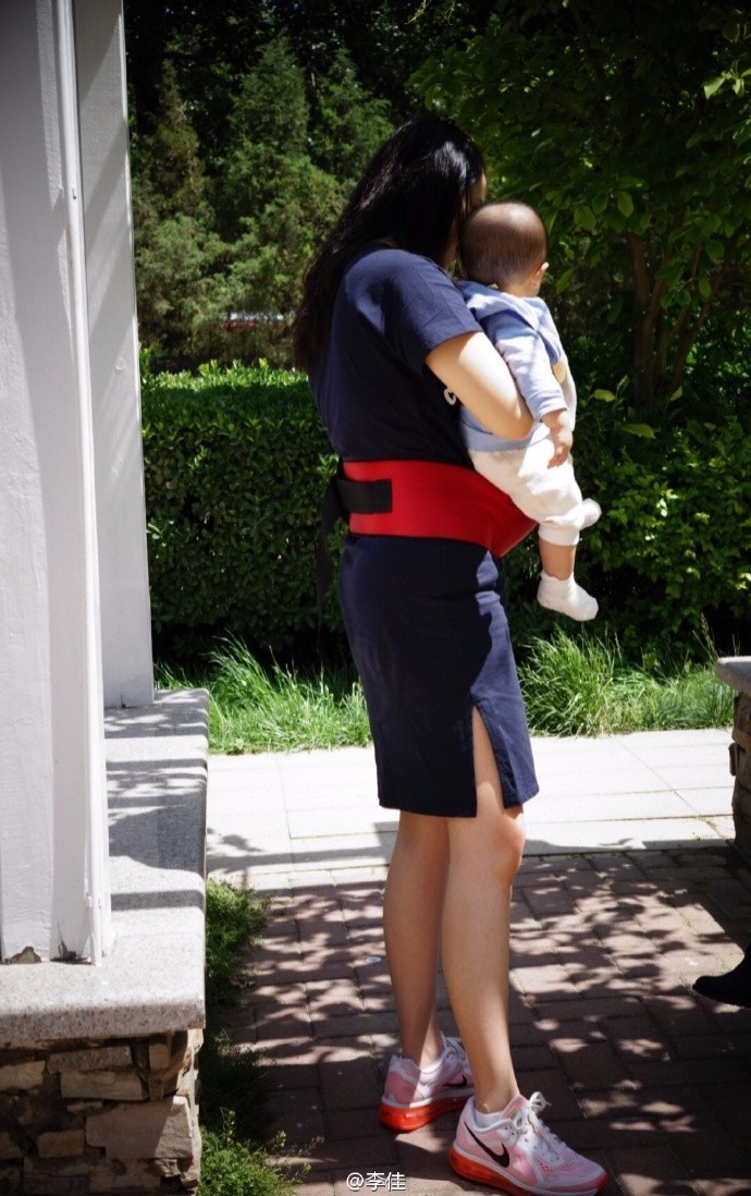 Bonpoint与佛海佛瑞上海共同设计出史上最萌互动网页,和可爱的宝宝们玩藏猫猫。_爱游戏(ayx)中国官方网站(图1) ayx官网