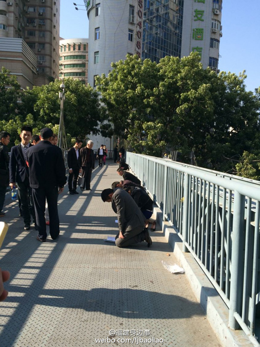 爱游戏(ayx)中国官方网站_“辣味”不足 民主生活会被暂停(图3) 爱游戏(ayx)中国官方网站