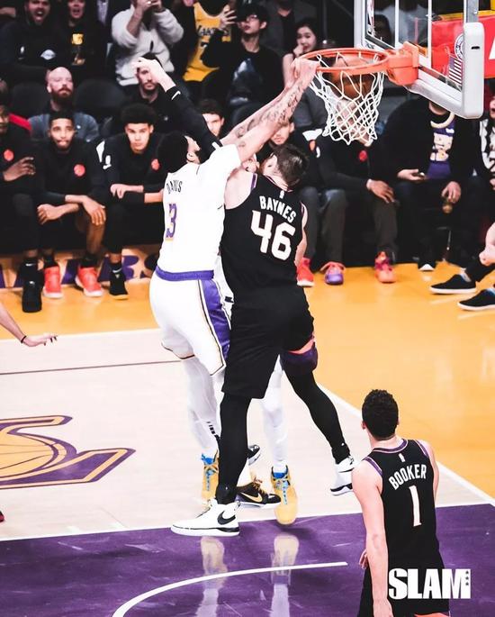 中超颁奖仪式:最佳阵容等出炉,李霄鹏最佳教练、保利尼奥最佳球员‘ayx官网’(图1) 爱游戏(ayx)中国官方网站