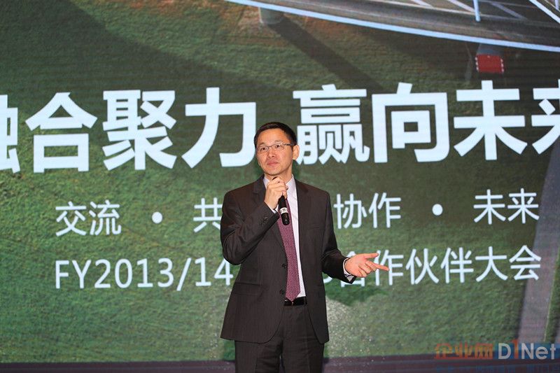 扶贫干部“携手”捞好处源于监督“漫游”_时事政治_中公教育网_ayx官方网站(图2) ayx官网