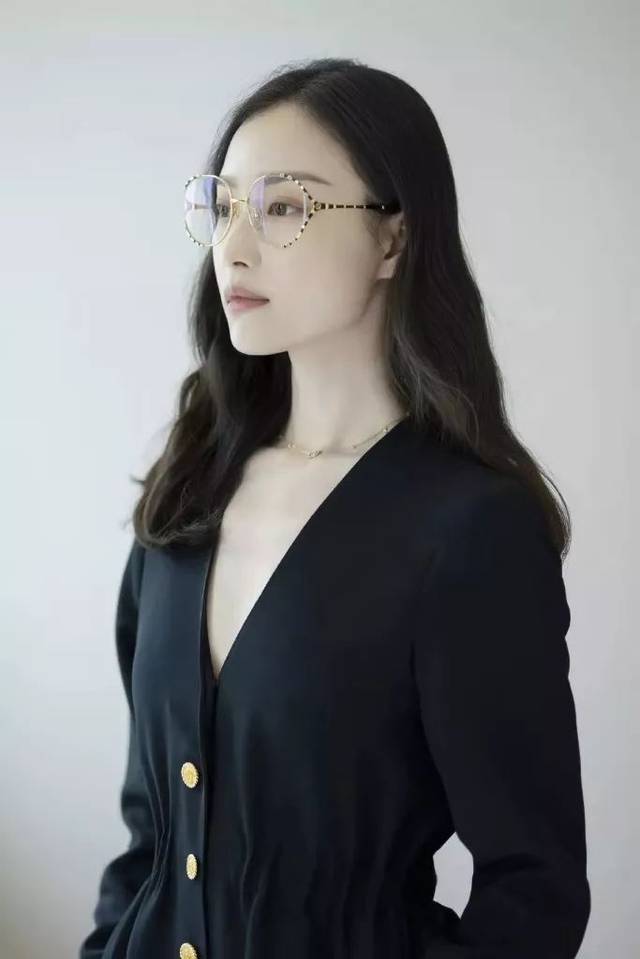 阿兰变身成功!“国脚大户”该如何排兵布阵?|ayx官方网站(图3) ayx官网